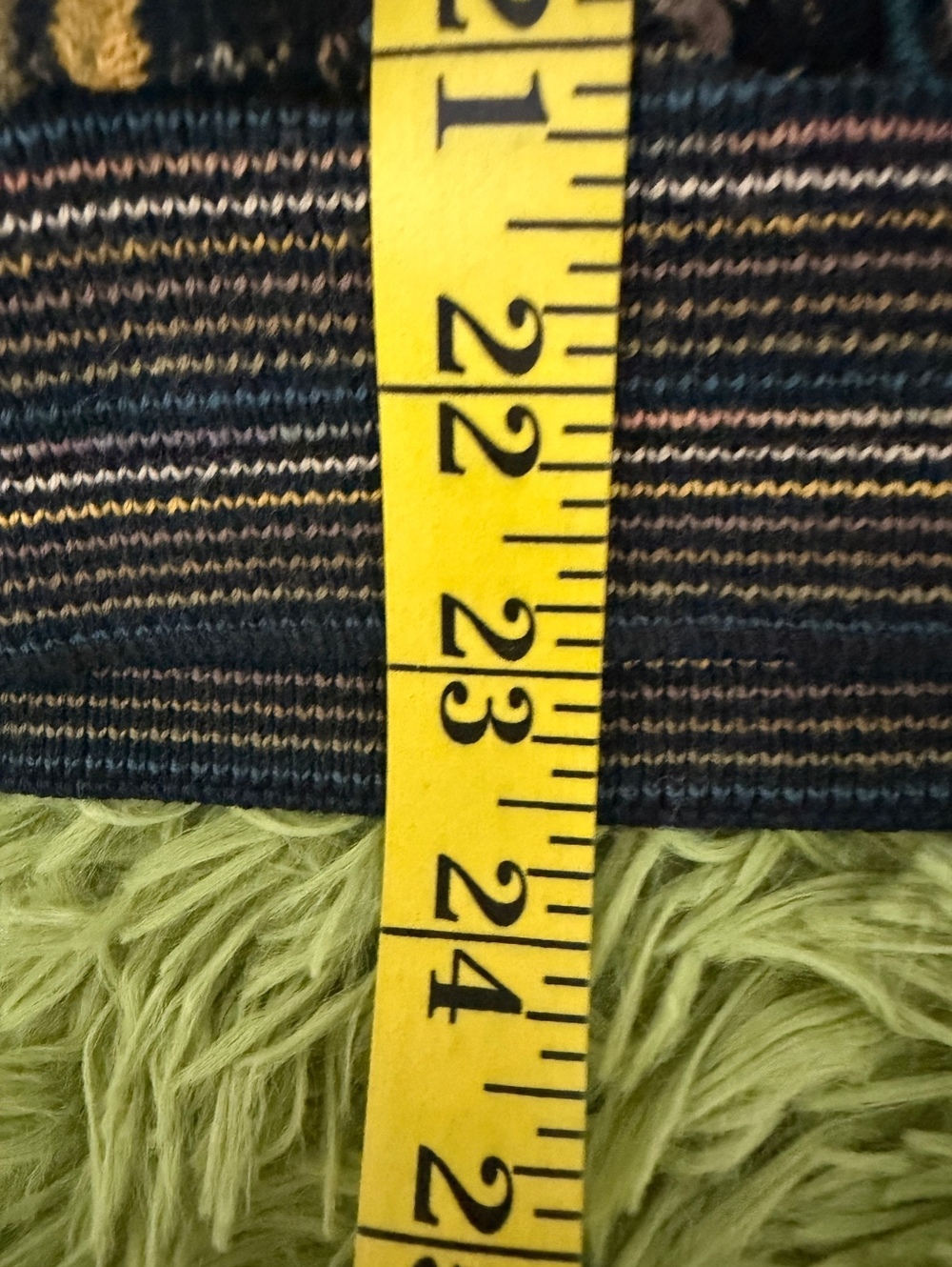 Vintage Tundra Canada 3D Coogi Style Henley Sweater Size Medium!!!! - Picture 3 of 5